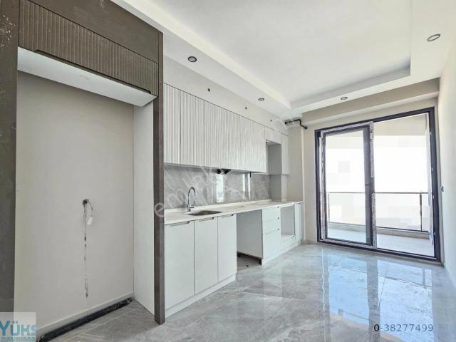 Denizli Gümüşçay Mahallesinde 2+1 120 M2 Caddeye Yakın Lüks Satılık Daireler