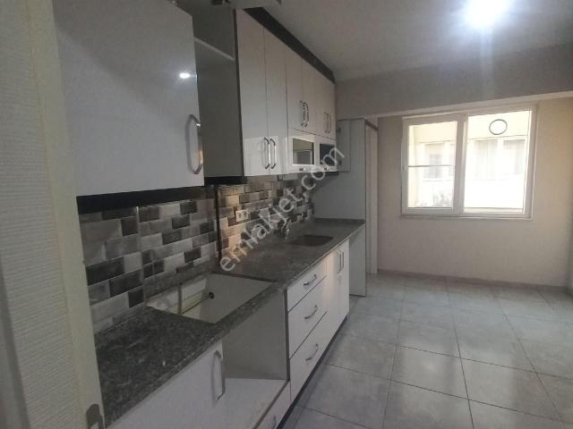 Denizli Pamukkale Kınıklı Bursa Caddesinde 3+1 Arakat Daire.