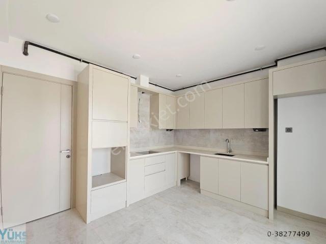 Denizli Selçukbey Mahallesinde 2+1 120 M2 Ebeveyn Banyolu Satılık Arakat Daire