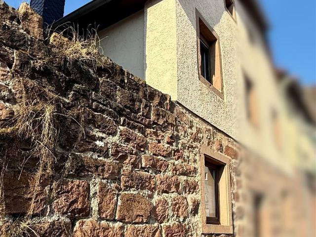 Denkmalgeschützte Stadthaushälfte Stockwerkseigentum auf der alten Stadtmauer von Eberbach