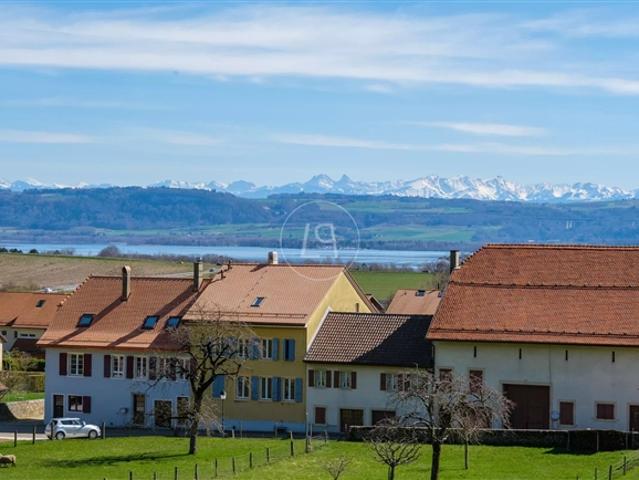 Denkmalgeschütztes Herrenhaus auf fast einem Hektar Grundstück – 35 Minuten von Lausanne entfernt