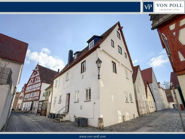 Denkmalgeschütztes sanierungsbedürftiges EFH in der Altstadt Nördlingen