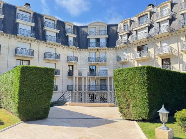 DEAUVILLE STUDIO 21m2 AVEC TERRASSE GARAGE