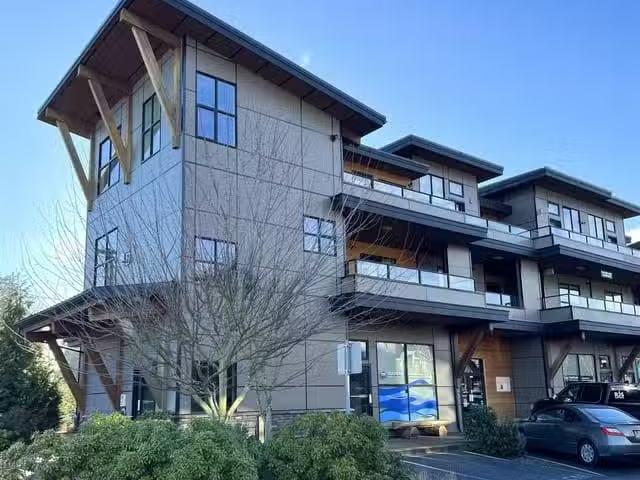 New Office for lease in Gibsons, Sunshine Coast, 105 641 Mahan.