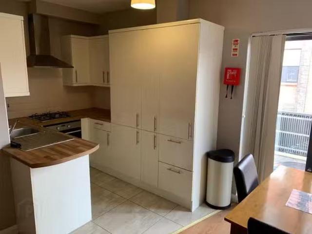Just in! Apt 2 Ivy House, 1 Walnut Street