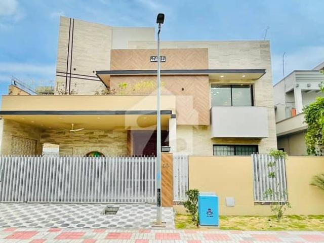 Deal Directly With The OWNER For A Smooth And Cost Effective Purchase. House For Sale
