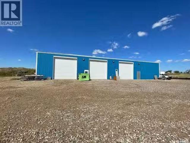 Deal! Estevan Rm No. 5, Saskatchewan, S4A 0W8 commercial for.