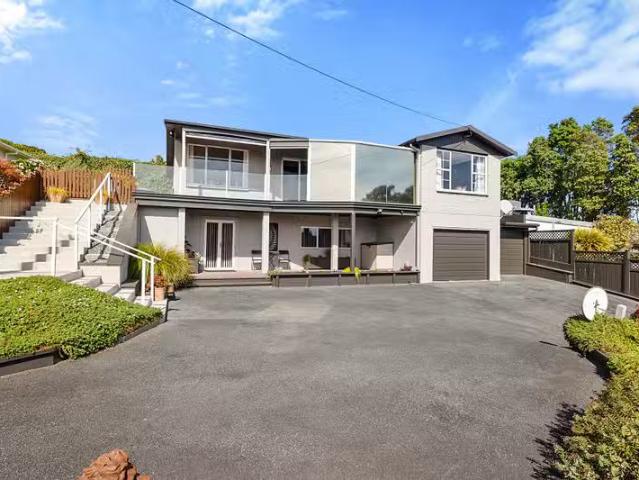 Charming HIDDEN GEM, 4 BED FAMILY HOME – First National Real E.