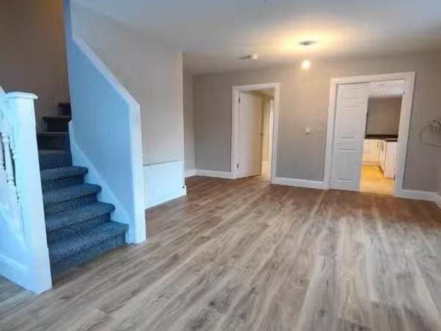 Rental! Hilltown Road