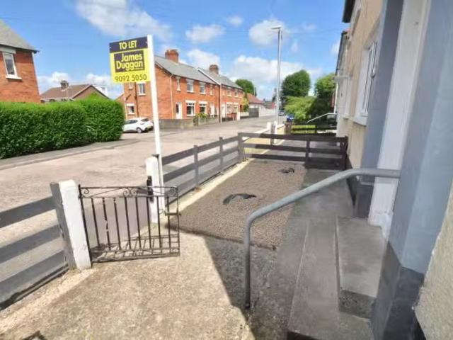 Unique 12 Bloomfield Park