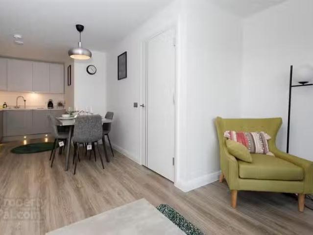 Rental! 202 Portland 88, 55 Ormeau Road