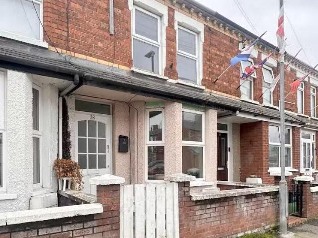 Just in! 2 BR 38 London Road