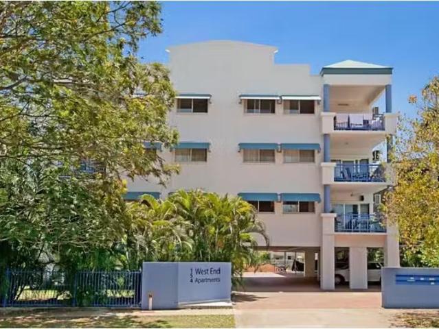 Deal! 2 BR 8/154 Smith Street, Larrakeyah Apartment for rent.