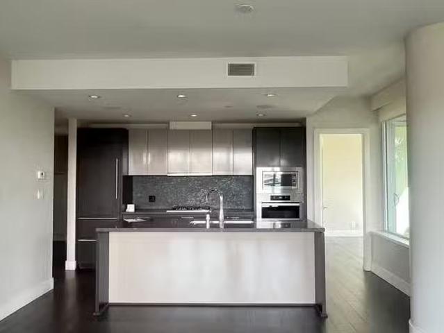 Charming 2 BR Apartment for rent in West Vancouver, West Vanco.