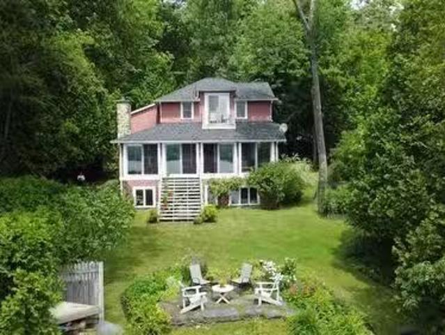 Charming 41 BR 4205 Ch. Magog, North Hatley, QC, J0B 2C0 hou.