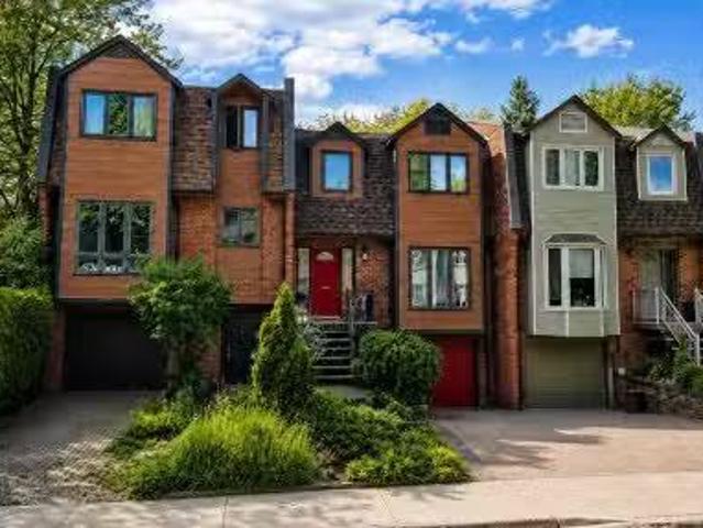 Deal! 4 BR 1901 Rue Workman, Montréal Le Sud Ouest, QC, H3J.