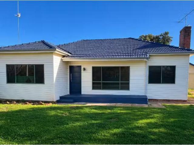 Rental! 4 BR 7 Henry Street, HILLSTON House for rent Listed b.