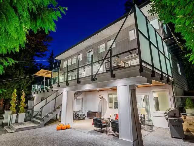Just in! 4 BR House for rent in West Vancouver, West Vancouver.