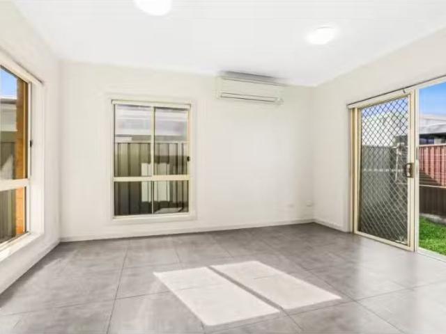 Unique 57a Abercorn Street, BEXLEY House for rent Listed by G.