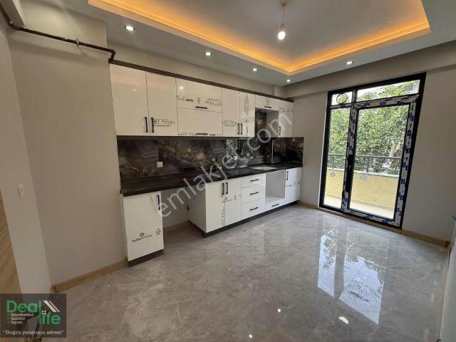 Deallife'den,fsm Mah'de 2+1 100 M2 Arakat Daire