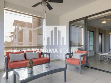 Debe Ver este Apartamento de Golf en Venta en Vista Mar