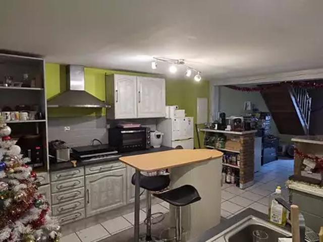 Decazeville 12300 Achat / Vente appartement 6 pièces t6 au dernier étage