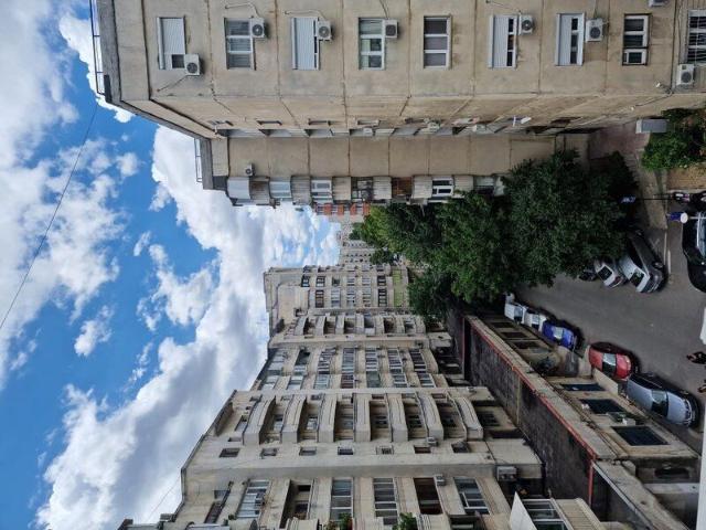 Decebal, Centru Civic