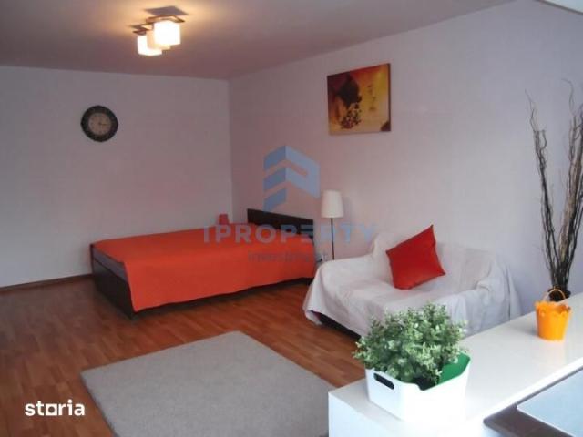 Decebal Garsoniera Central Ac Bloc Renovat