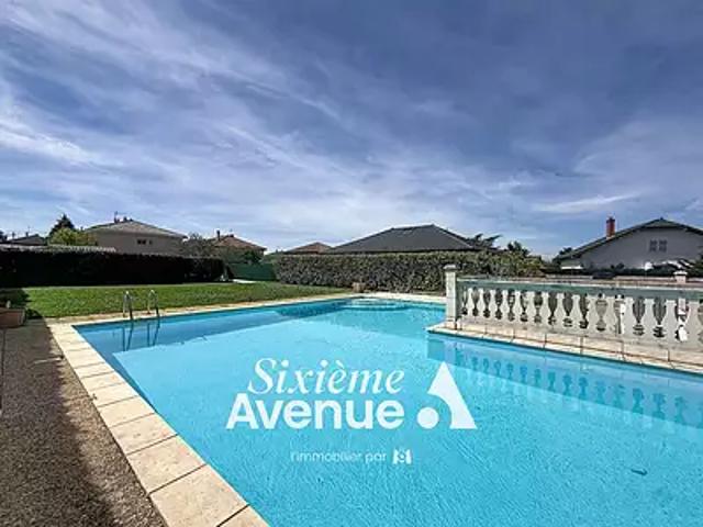 Décines Charpieu 69150 Achat / Vente maison 9 pièces t9 au dernier étage