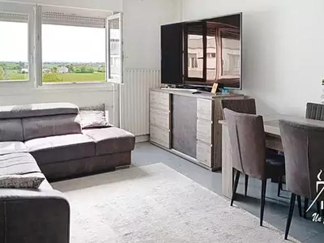 Décines Charpieu 69150 Achat / Vente appartement 3 pièces t3 au dernier étage