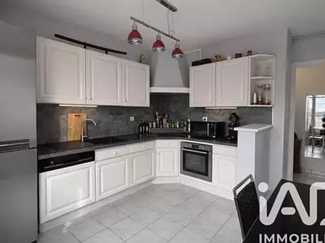 Décines Charpieu 69150 Achat / Vente appartement 4 pièces t4 parking