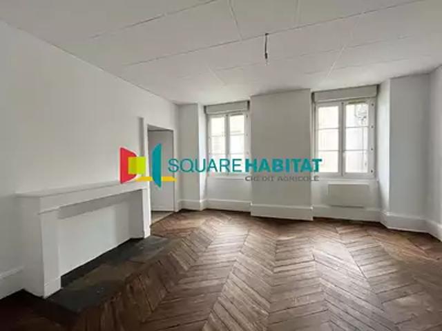 Decize 58300 Location appartement 4 pièces t4 au dernier étage