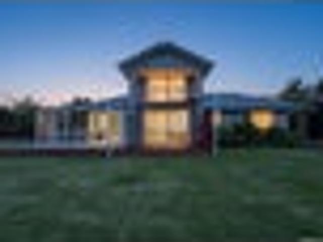 Deck, Views & Room to Roam on Awamoa