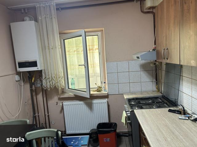 Decomandat, et. 1/4, centrală termică, Sarari Banca Transilvani
