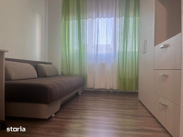 Decomandat! Inchiriere apartament cu 3 camere in Targoviste micro 4!