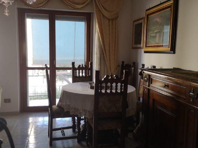 Decoroso Appartamento situato al Primo Piano di Mq 90