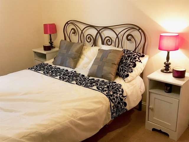 Decorated room in 3 bedroom apartment in Ballinteer, Dublin