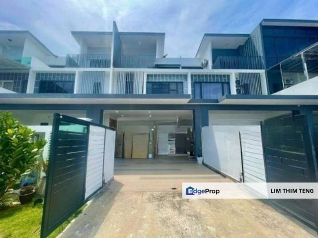 Decora, Setia Alam