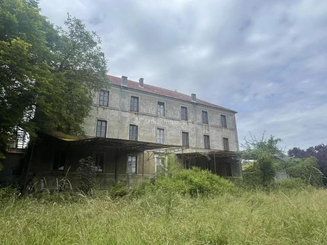 Ancien pensionnat m² Dainville Bertheléville
