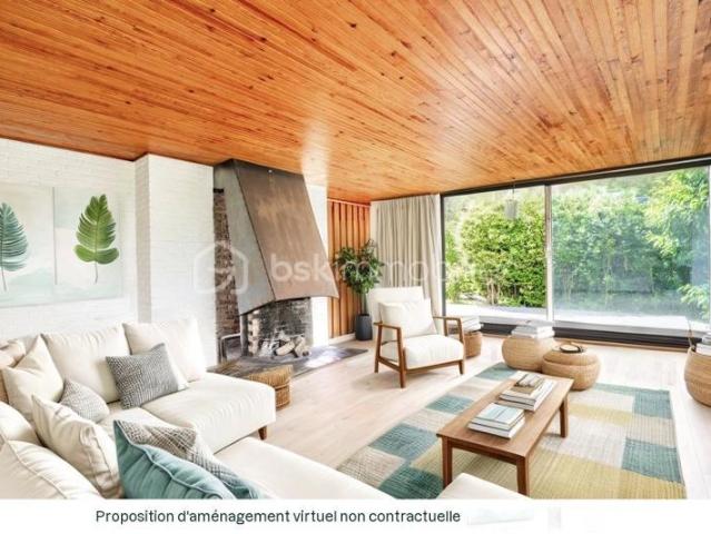 Découvrez l'authenticité architecturale américaine dans un cadre résidentiel paisible à Marnes la Coquette