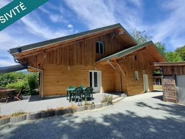 Découvrez votre havre de paix: un charmant chalet au calme, idéal pour se ressourcer en toute tranquillité