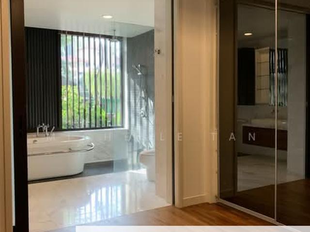 Dedaun Condominium