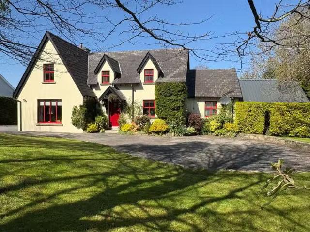 Deerpark Lodge, Raheen Hill Lower, Tuamgraney, Co. Clare, V949.