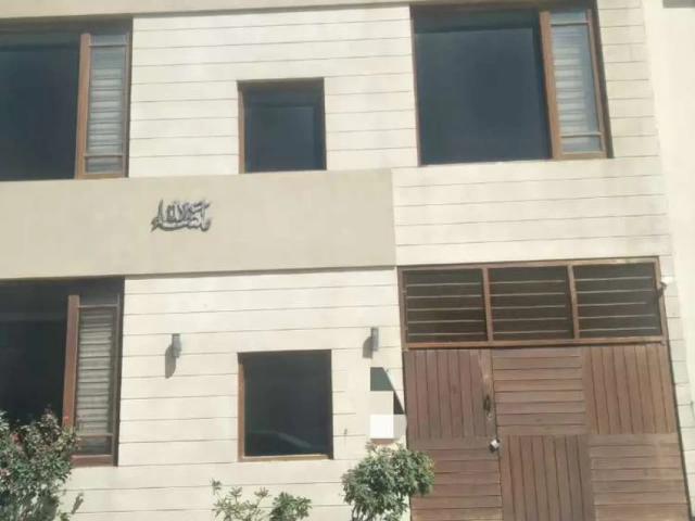 Defence Bungalow for Rent Tile Flooring 4 Bedroom Like New Karachi DHA Phase 8 ID 60789