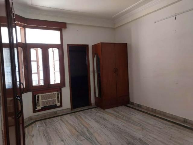 Defence Colony 3 Bedroom 325 Sq. Ft. Builder Floor in Defence Colony Delhi Listing ID: #9005