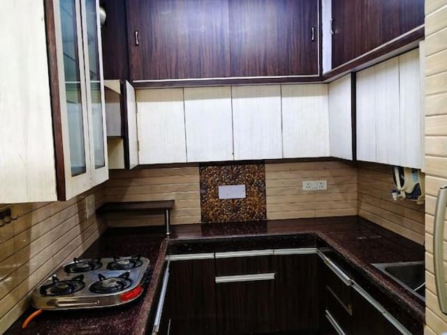 Defence Colony 3 Bedroom 325 Sq. Yd. Apartment in Defence Colony Delhi Listing ID: #10234