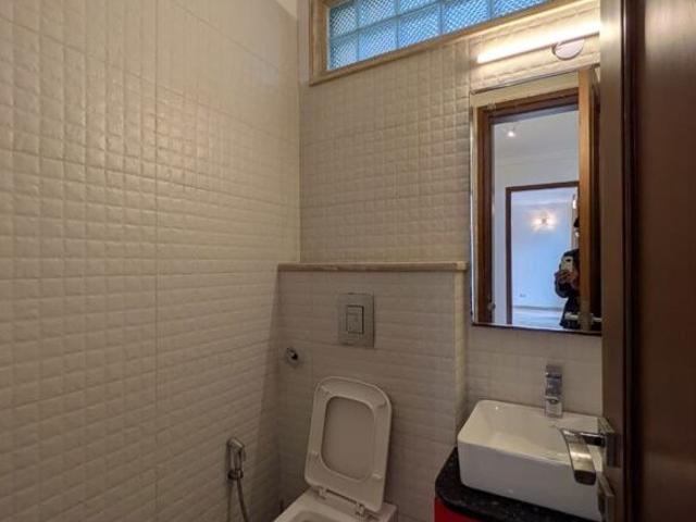 Defence Colony 3 Bedroom 325 Sq. Yd. Builder Floor in Defence Colony Delhi Listing ID: #10181