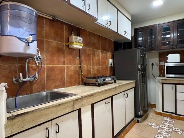 Defence Colony, South Delhi 2 Bedroom 217 Sq. Yd. Builder Floor in Defence Colony Delhi Listing ID: #10384