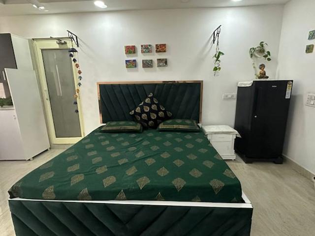 Defence Colony, South Delhi 3 Bedroom 325 Sq. Yd. Builder Floor in Defence Colony Delhi Listing ID: #10310