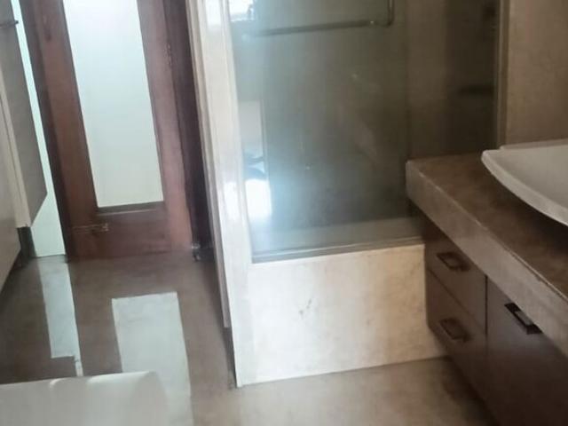 Defence Colony, South Delhi 3 Bedroom 330 Sq. Ft. Builder Floor in Defence Colony Delhi Listing ID: #10142